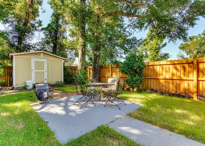 Pet-friendly W/ Patio & Yard! *
