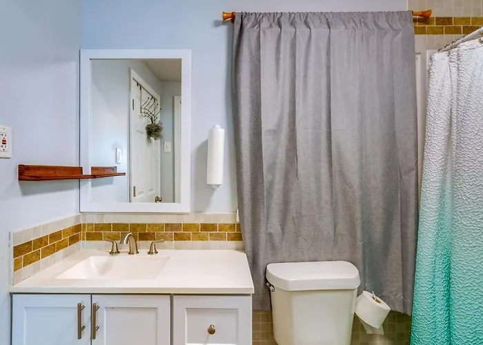 Pet-friendly W/ Patio & Yard! Holiday home *