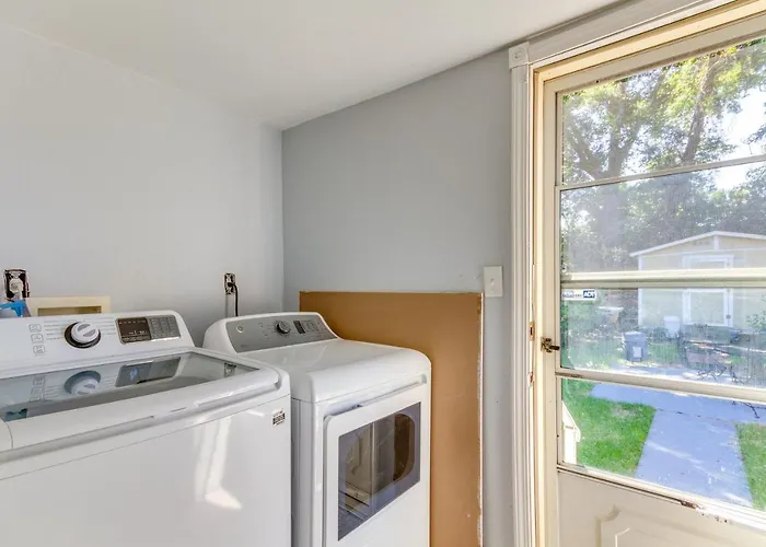 Pet-friendly W/ Patio & Yard! * Pensacola