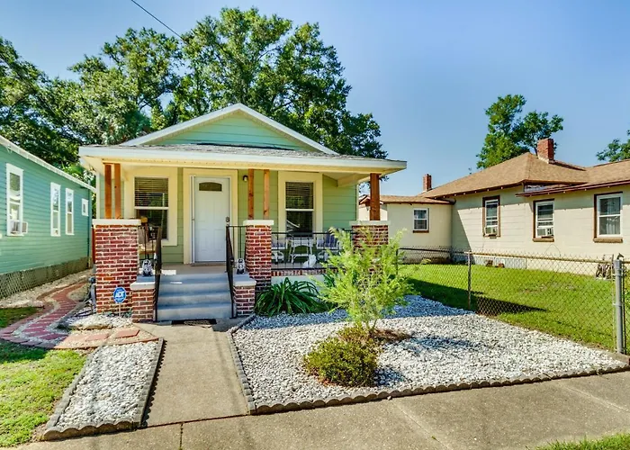 Pet-friendly W/ Patio & Yard! *
