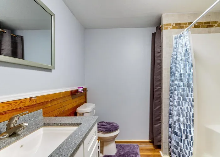 Pet-friendly W/ Patio & Yard! *